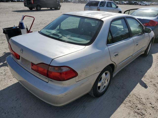 1HGCG1652WA040649 - 1998 HONDA ACCORD EX  photo 4