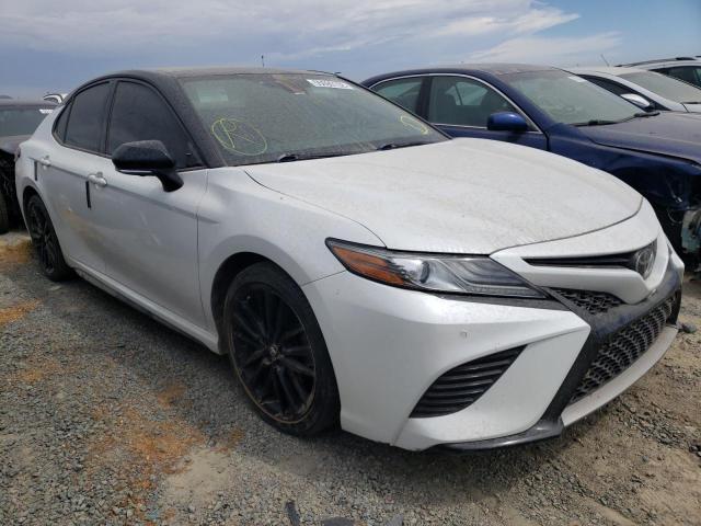 4T1BZ1HK1KU023918 - 2019 TOYOTA CAMRY XSE WHITE photo 1