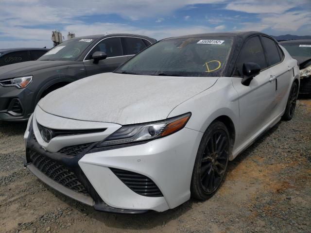 4T1BZ1HK1KU023918 - 2019 TOYOTA CAMRY XSE WHITE photo 2