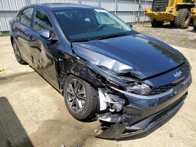 3KPF24AD6NE466270 - 2022 KIA FORTE FE GRAY photo 1