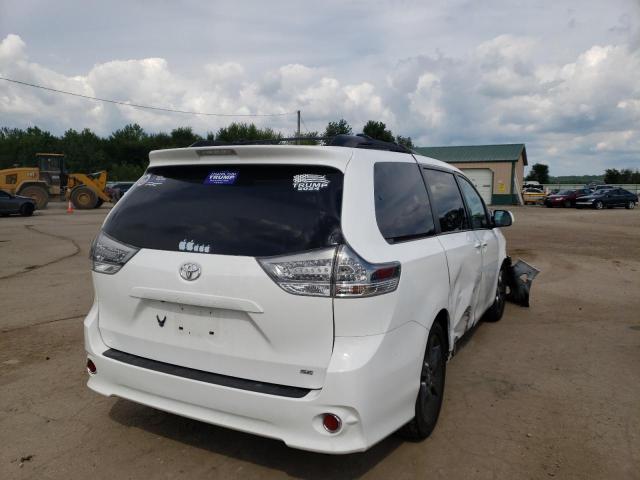 5TDXK3DC7GS701138 - 2016 TOYOTA SIENNA SE WHITE photo 4