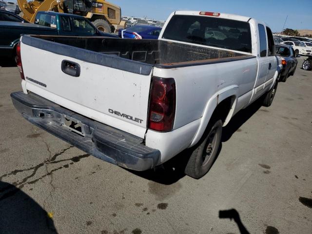 1GCHC29U45E151932 - 2005 CHEVROLET SILVERADO2 WHITE photo 4