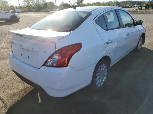 3N1CN7APXKL878675 - 2019 NISSAN VERSA S WHITE photo 4