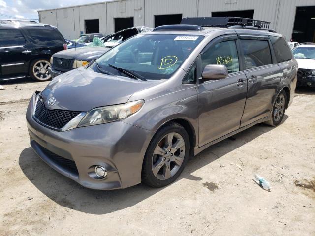 5TDXK3DC9BS152325 - 2011 TOYOTA SIENNA SPO GRAY photo 2