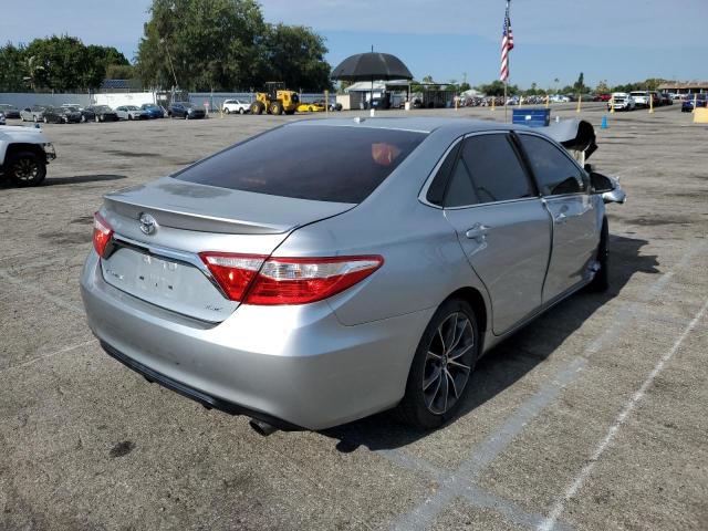 4T1BF1FK4FU958268 - 2015 TOYOTA CAMRY LE SILVER photo 4