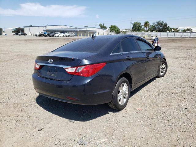 5NPEB4AC2BH196044 - 2011 HYUNDAI SONATA GLS BLUE photo 4