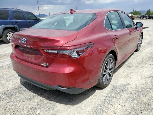 4T1F31AK2MU558773 - 2021 TOYOTA CAMRY XLE RED photo 4