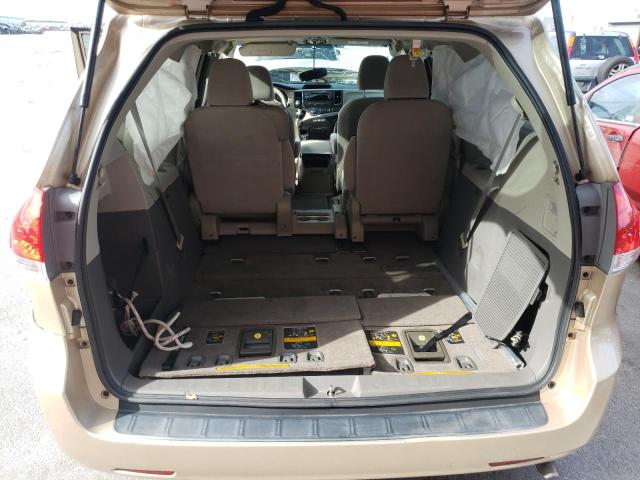 5TDKK3DC1ES460605 - 2014 TOYOTA SIENNA LE GOLD photo 9