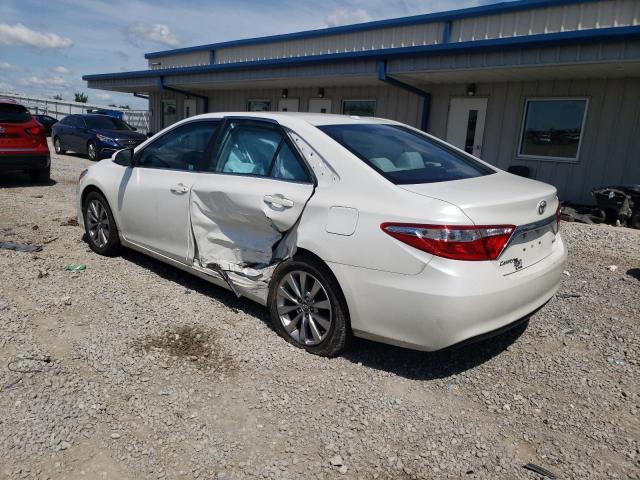 4T1BF1FK1GU244499 - 2016 TOYOTA CAMRY LE WHITE photo 3