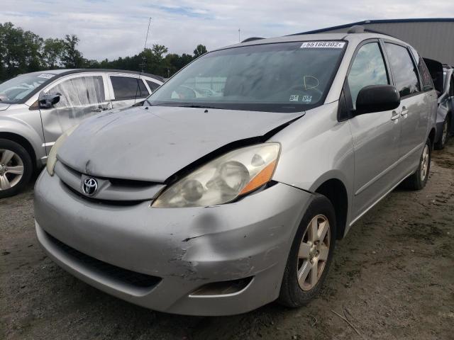 5TDZK23C28S131068 - 2008 TOYOTA SIENNA CE SILVER photo 2