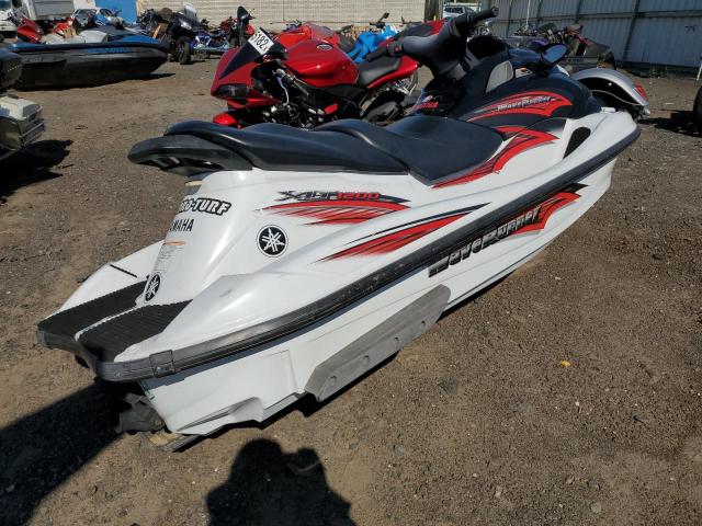 YAMA2510A000 - 2000 YAMAHA JETSKI WHITE photo 4