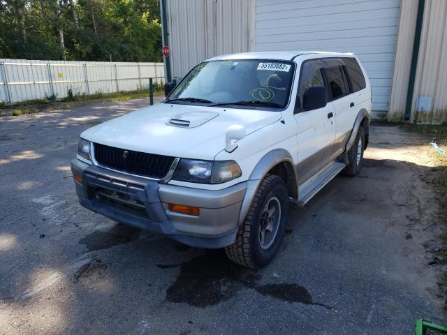 K971000667 - 1996 MITSUBISHI MONTERO WHITE photo 2