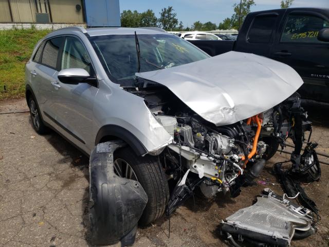 KNDCB3LC8L5377536 - 2020 KIA NIRO LX SILVER photo 1