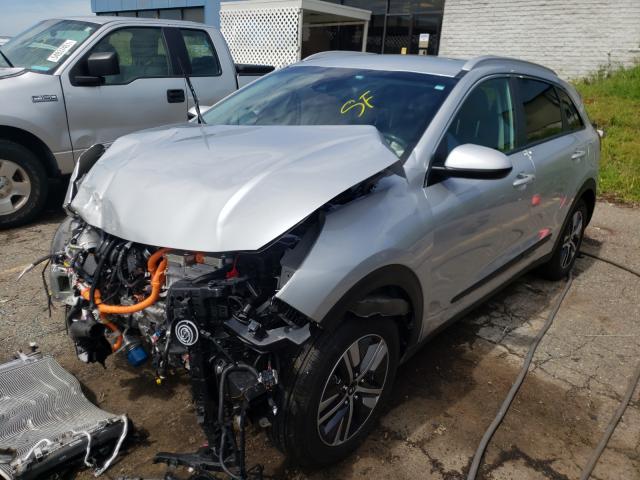 KNDCB3LC8L5377536 - 2020 KIA NIRO LX SILVER photo 2