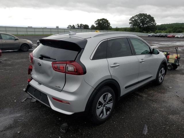 KNDCB3LC4J5212290 - 2018 KIA NIRO FE SILVER photo 4