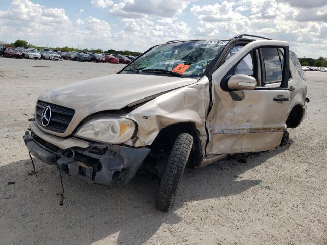 4JGAB54E82A359509 - 2002 MERCEDES-BENZ ML 320 GOLD photo 2