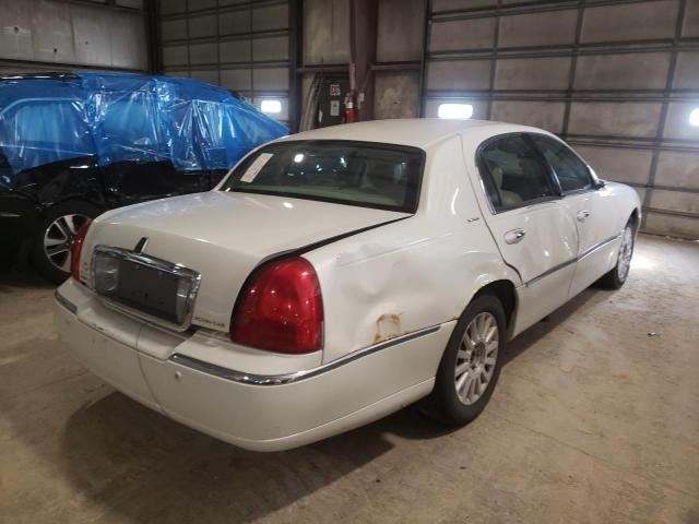 1LNHM81WX5Y638821 - 2005 LINCOLN TOWN CAR S WHITE photo 4