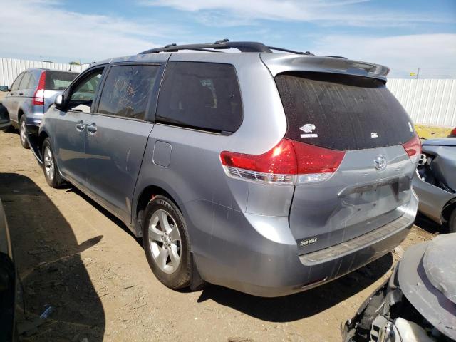 5TDKK3DC7BS151376 - 2011 TOYOTA SIENNA LE SILVER photo 3