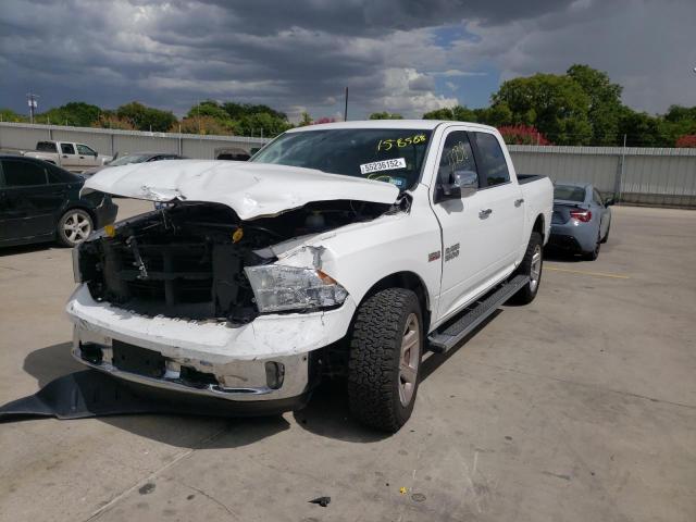 1C6RR7LT2JS158588 - 2018 RAM 1500 SLT SILVER photo 2