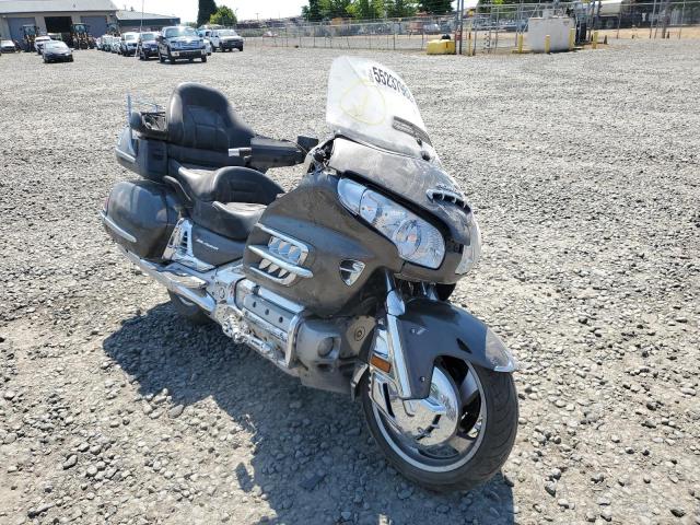 1HFSC47G8AA901077 - 2010 HONDA GL1800 GRAY photo 1