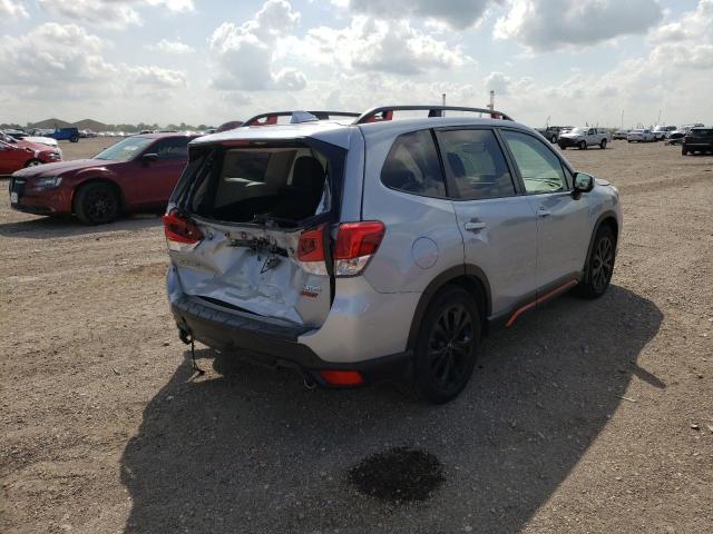 JF2SKARCXMH417723 - 2021 SUBARU FORESTER S SILVER photo 4