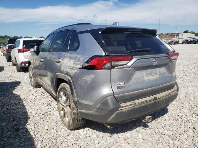 2T3A1RFV4MC144324 - 2021 TOYOTA RAV4 XLE P SILVER photo 3