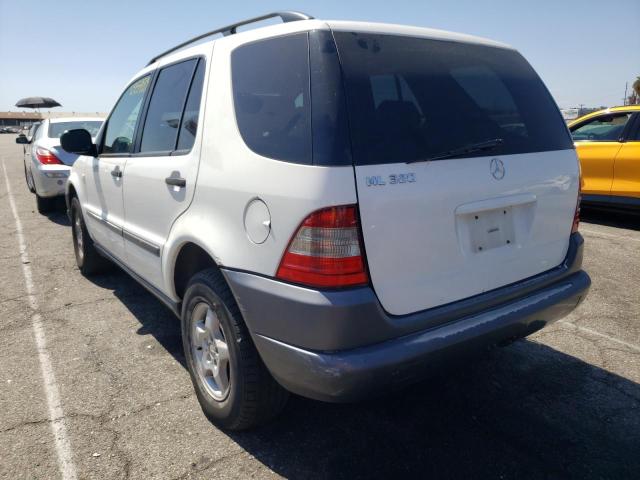 4JGAB54E8XA139911 - 1999 MERCEDES-BENZ ML 320 WHITE photo 3