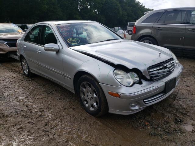 WDBRF81J65F572446 - 2005 MERCEDES-BENZ C 240 4MAT SILVER photo 1