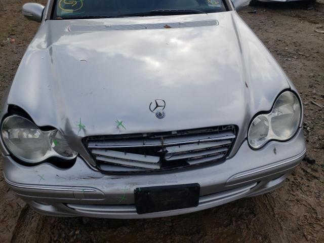 WDBRF81J65F572446 - 2005 MERCEDES-BENZ C 240 4MAT SILVER photo 7