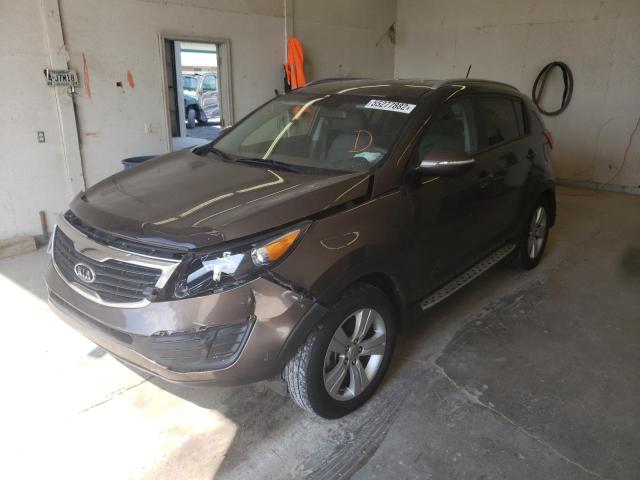 KNDPB3A21C7349724 - 2012 KIA SPORTAGE B CHARCOAL photo 2