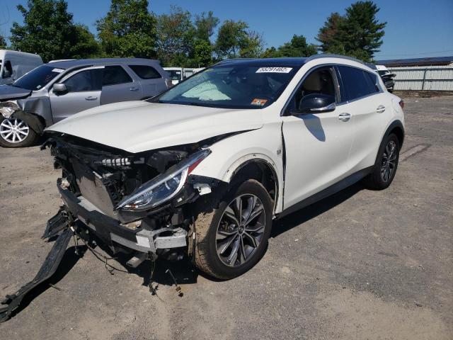 SJKCH5CR2JA047150 - 2018 INFINITI QX30 BASE WHITE photo 2