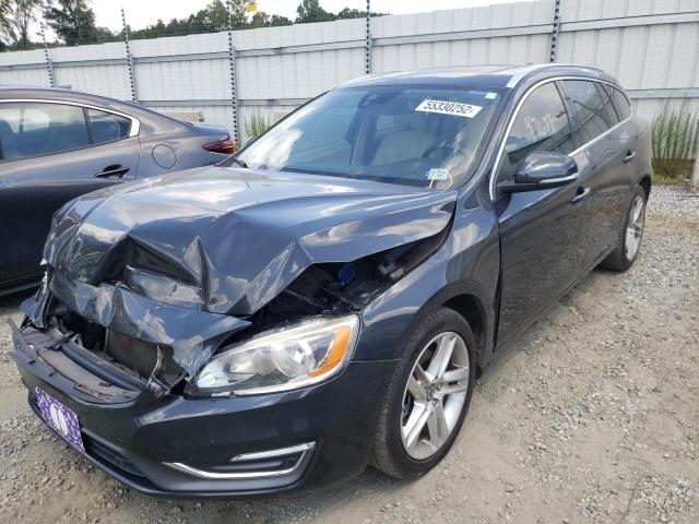 YV140MEC8F1190946 - 2015 VOLVO V60 PREMIE GRAY photo 2