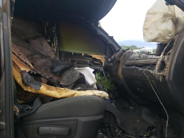 3C6TR5DT4HG655569 - 2017 RAM 2500 SLT 灰色 照片 5