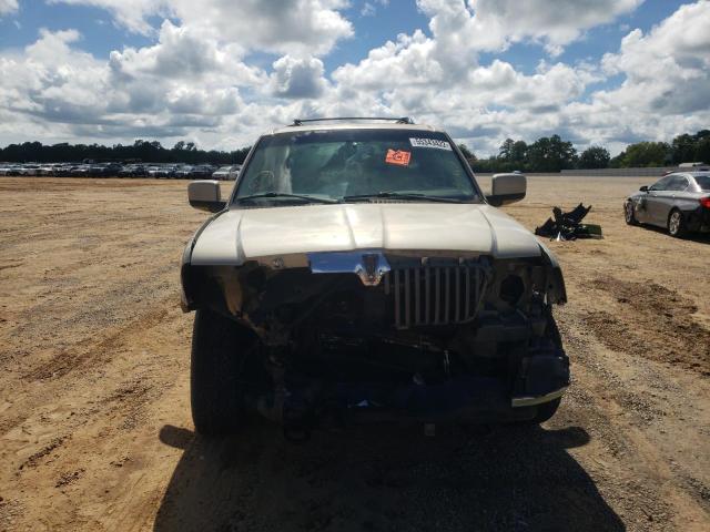 5LMFU27RX4LJ28936 - 2004 LINCOLN NAVIGATOR BEIGE photo 9