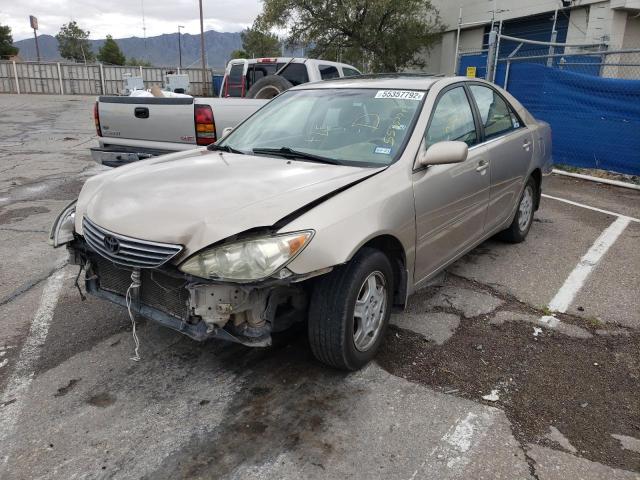 4T1BE32K45U385326 - 2005 TOYOTA CAMRY LE GOLD photo 2