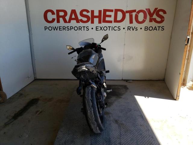 JKAEXEJ10JDA02537 - 2018 KAWASAKI EX650 J გრაფიტი ფოტო 4