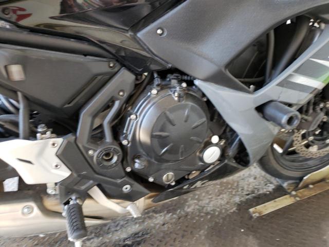 JKAEXEJ10JDA02537 - 2018 KAWASAKI EX650 J გრაფიტი ფოტო 7