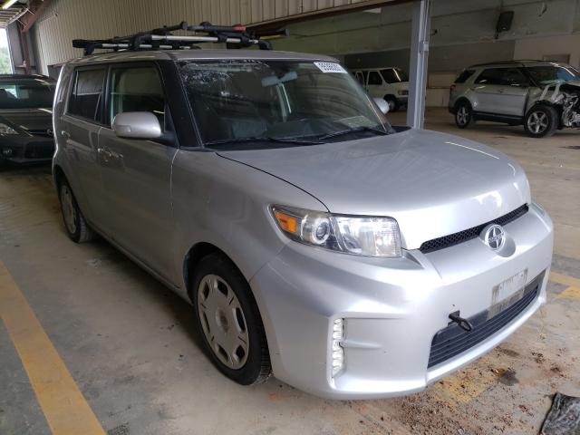 JTLZE4FE9DJ044764 - 2013 TOYOTA SCION XB Gümüş fotoğraf 1