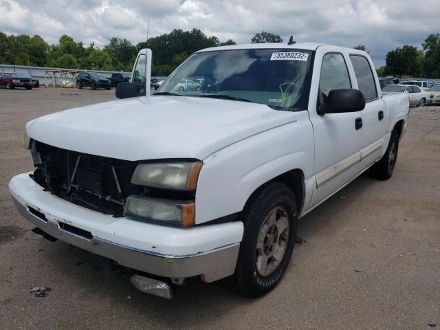 2GCEC13Z461272884 - 2006 CHEVROLET SILVERADO WHITE photo 2