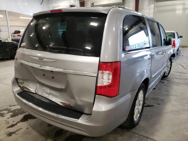 2C4RC1BG4FR608844 - 2015 CHRYSLER TOWN & COU SILVER photo 4