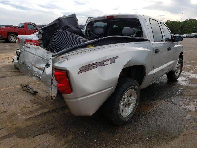 1D7HE38K58S561618 - 2008 DODGE DAKOTA SXT SILVER photo 4