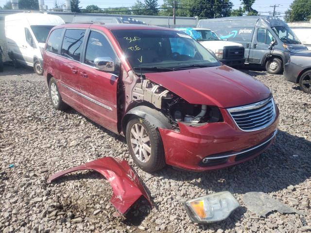 2A4RR8DG4BR630934 - 2011 CHRYSLER TOWN & COU RED photo 1