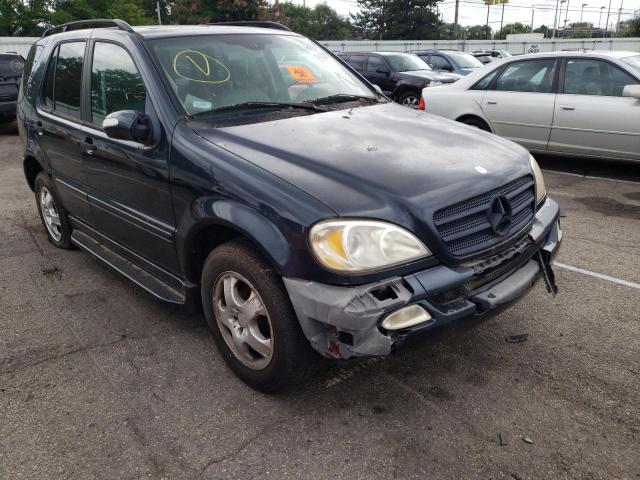 4JGAB54E92A295772 - 2002 MERCEDES-BENZ ML 320 BLUE photo 1