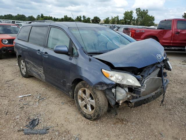 5TDKK3DC5DS378486 - 2013 TOYOTA SIENNA LE BLUE photo 1