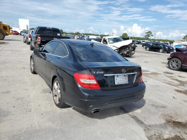 WDDGJ4HB9CF918717 - 2012 MERCEDES-BENZ C 250 BLACK photo 3