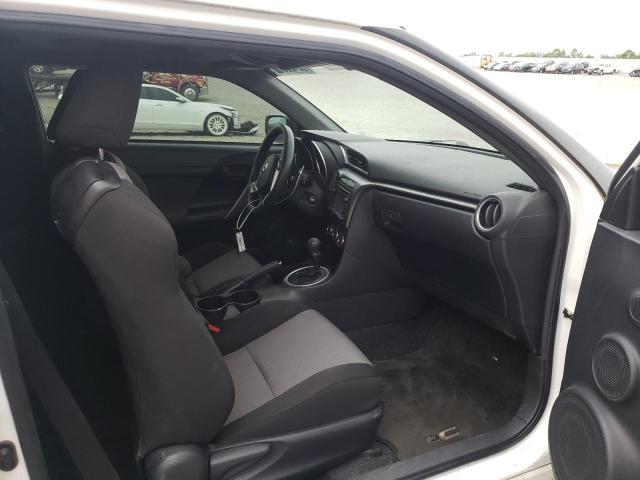JTKJF5C75F3095700 - 2015 TOYOTA SCION TC 白色 照片 5