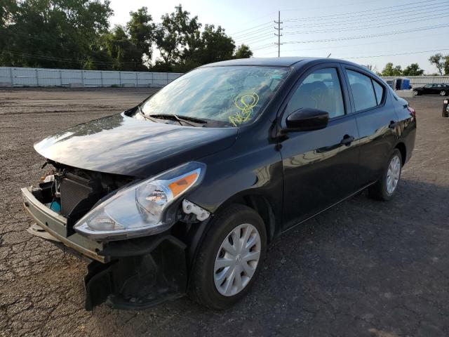 3N1CN7AP1HL864320 - 2017 NISSAN VERSA S BLACK photo 2