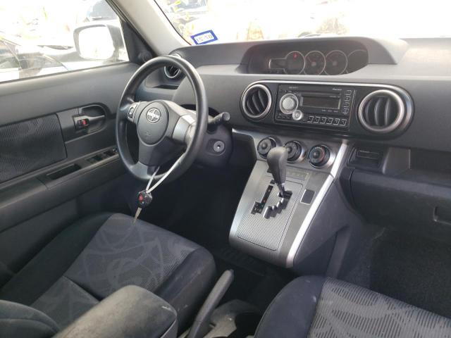 JTLZE4FE8B1118642 - 2011 TOYOTA SCION XB SILVER photo 9
