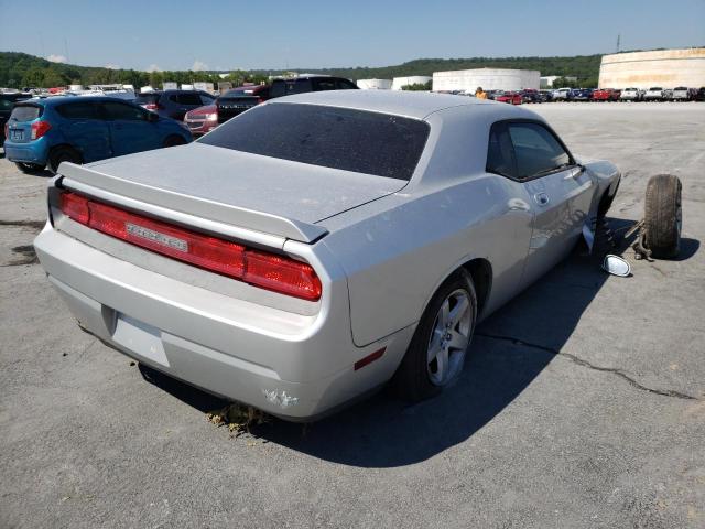 2B3CJ4DV4AH313154 - 2010 DODGE CHALLENGER SILVER photo 4