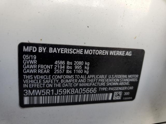 3MW5R1J59K8A05666 - 2019 BMW 330I WHITE photo 10